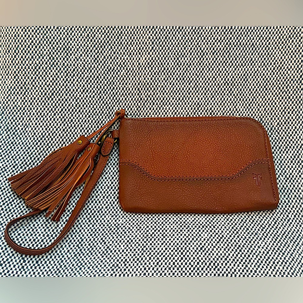 FRYE Melissa Leather Wristlet